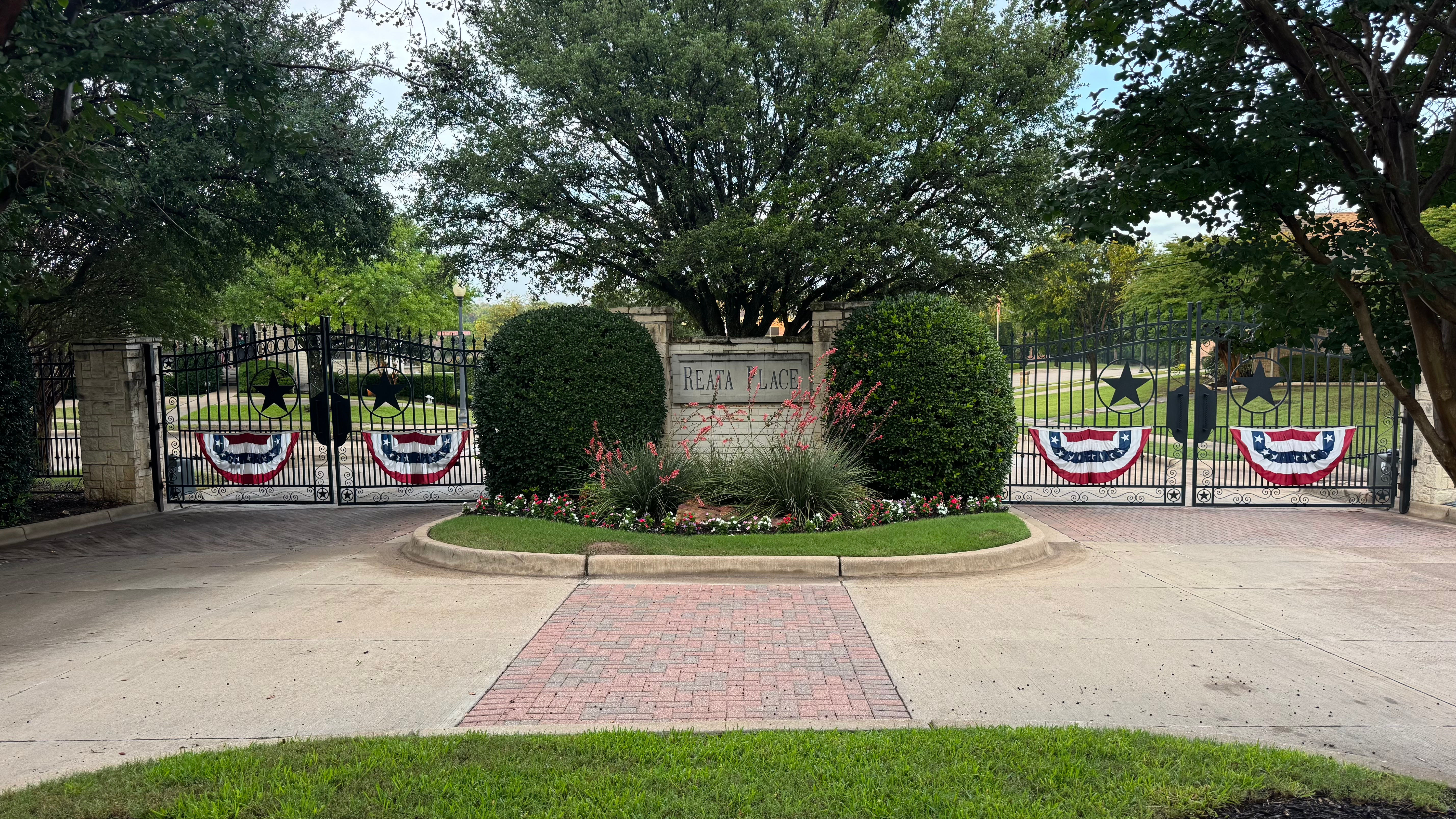 Reata Place Entrance